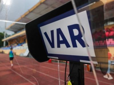 Bóng đá Việt Nam và bước tiến với công nghệ VAR