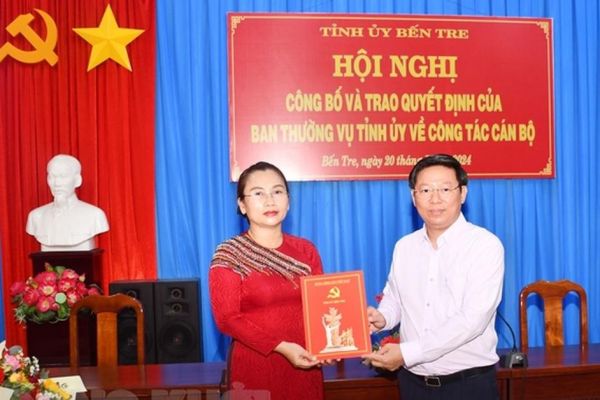 Bà Nguyễn Thị Mai Rý giữ chức Phó Bí thư Đảng ủy Khối Cơ quan - Doanh nghiệp tỉnh Bến Tre
