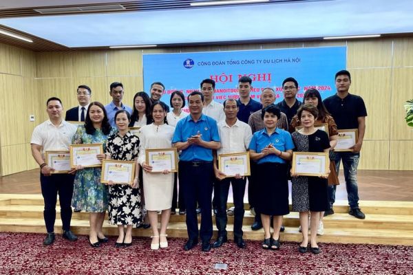 Công đoàn Tổng Công ty Du lịch Hà Nội: Tôn vinh nhân viên Hanoitourist tiêu biểu, xuất sắc năm 2024