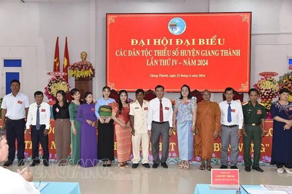 Đại hội đại biểu các dân tộc thiểu số huyện Giang Thành