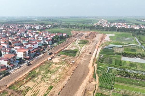 Đẩy nhanh tiến độ chuyển đổi mục đích sử dụng từ đất lúa tại Hà Nội: Cần cơ chế đặc thù