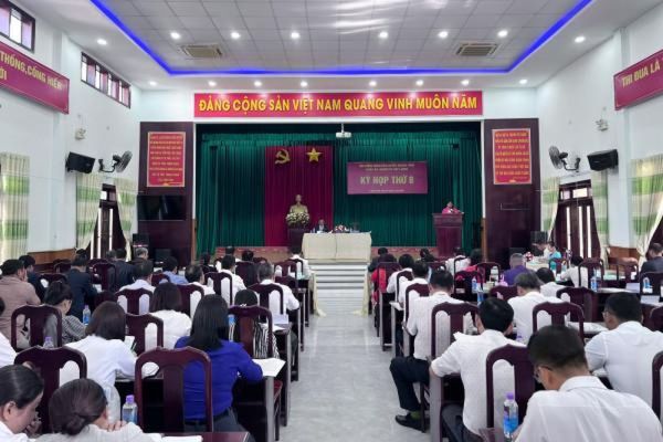 HĐND huyện Khánh Vĩnh tổ chức Kỳ họp lần thứ 8