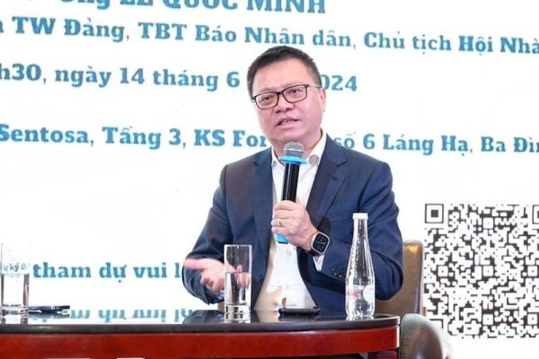 Nhà báo Lê Quốc Minh làm 'host' tọa đàm 'Báo chí trong kỷ nguyên số: Thời cơ và thách thức'