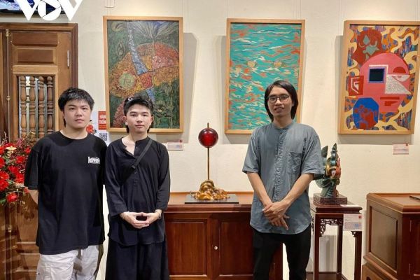Triển lãm 'Đối thoại': Phát triển nghệ thuật sơn mài tại Việt Nam