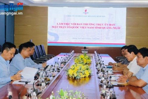 Ủy ban MTTQ Việt Nam tỉnh làm việc với Công ty CP Lọc hóa dầu Bình Sơn