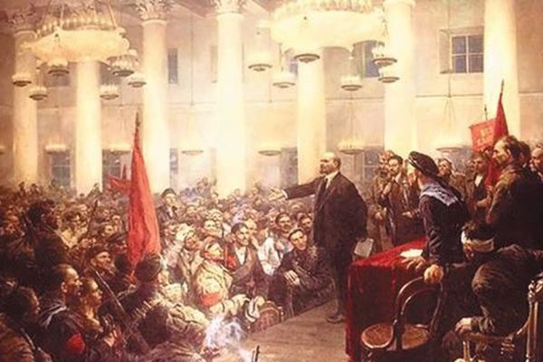 Vận dụng tư tưởng của lãnh tụ V.I.Lê-nin trong Cách mạng Tháng mười Nga 1917 ở Việt Nam hiện nay