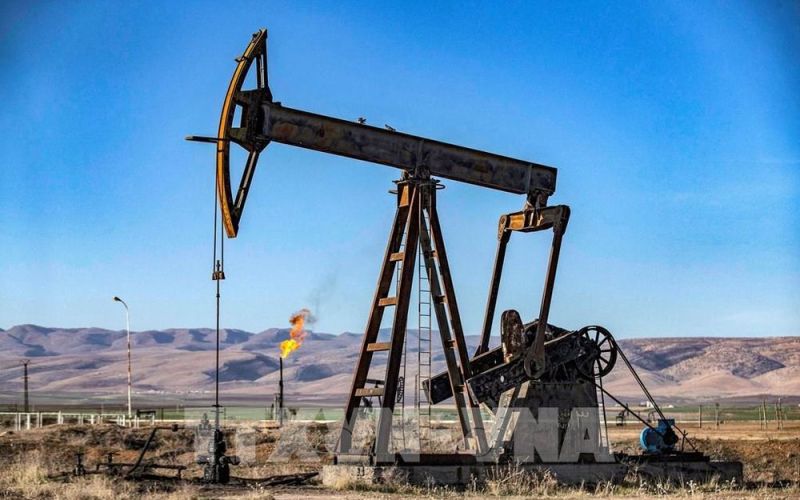 Dự báo nhu cầu dầu toàn cầu tăng mạnh đẩy giá 'vàng đen' tăng gần 2%