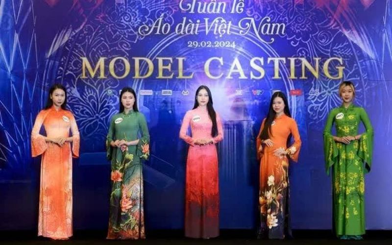 200 người mẫu catsing 'Hương sắc áo dài Việt' quy tụ hơn 50 nhà thiết kế