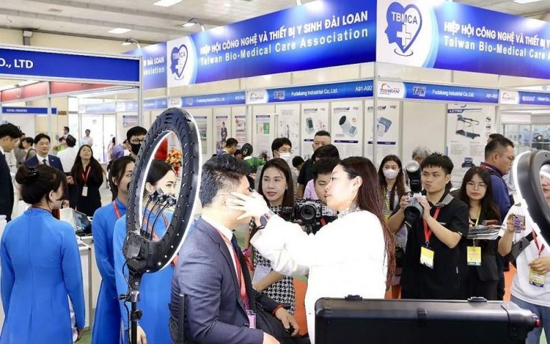 350 doanh nghiệp dự triển lãm chuyên ngành Y Dược Việt Nam lần thứ 31