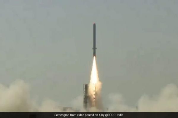 Ấn Độ thử tên lửa hành trình công nghệ trong nước có tầm bắn 1.000km