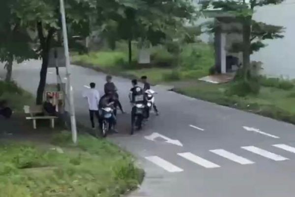 Bắc Giang: Xử lý nhóm thanh, thiếu niên điều khiển môtô lạng lách