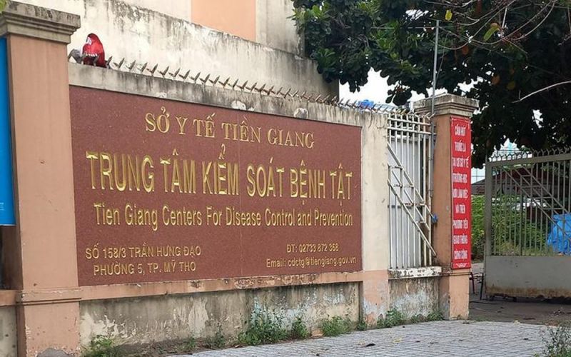 Cựu giám đốc và 3 cán bộ CDC Tiền Giang nhận hơn 2 tỷ 'lại quả' của Việt Á