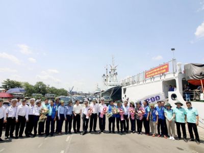 Đoàn Công tác số 12 - TPHCM kết thúc chuyến hải trình thăm Trường Sa và Nhà giàn DK1
