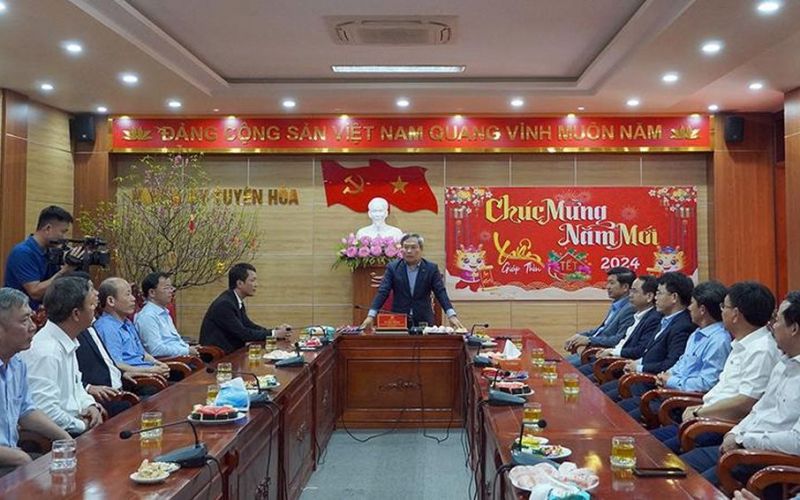 Đồng chí Bí thư Tỉnh ủy kiểm tra tình hình sản xuất, đời sống tại huyện Tuyên Hóa và Minh Hóa
