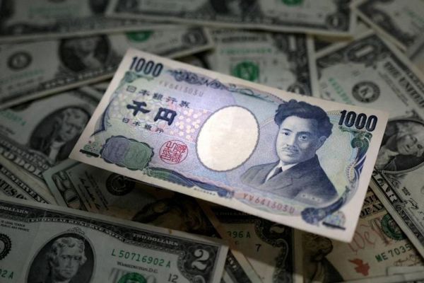 Đồng yen Nhật giảm mạnh sau nghi vấn có sự can thiệp, USD ổn định
