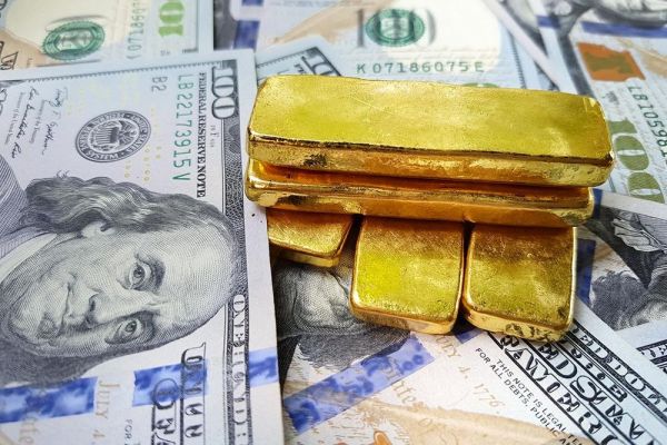 Giá vàng hôm nay ngày 17/4: Vàng tăng bất chấp sự trở ngại từ USD
