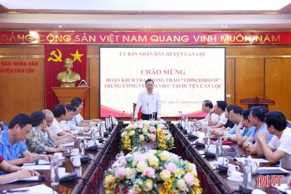Kiểm tra phong trào 'Toàn dân đoàn kết xây dựng đời sống văn hóa' tại Can Lộc