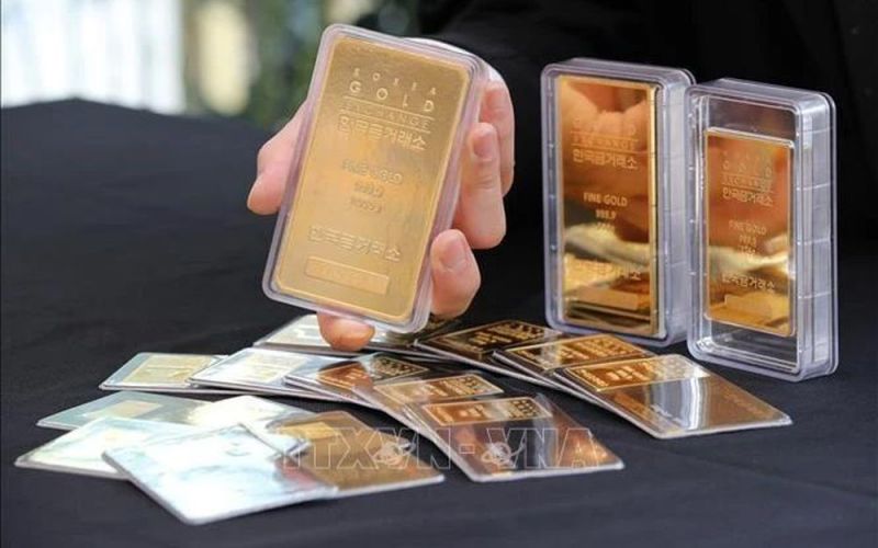 Ngân hàng trung ương Trung Quốc mua vào vàng 17 tháng liên tiếp