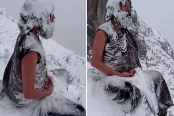 Người đàn ông ngồi thiền trên dãy Himalaya trong giá lạnh -55 độ C
