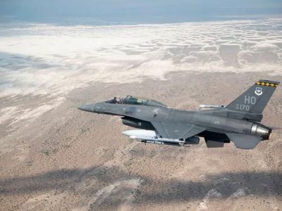 Tiêm kích F-16 của Mỹ bị rơi gần căn cứ không quân