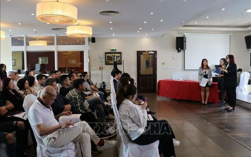 Tọa đàm phổ biến kiến thức pháp luật sở tại cho cộng đồng người Việt Nam tại Séc