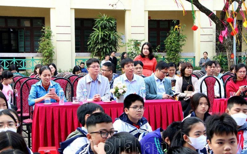 Trường THCS Trần Phú tổ chức 'Ngày hội văn hóa dân gian'