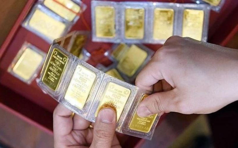 Vàng miếng lên đỉnh lịch sử 83 triệu đồng mỗi lượng