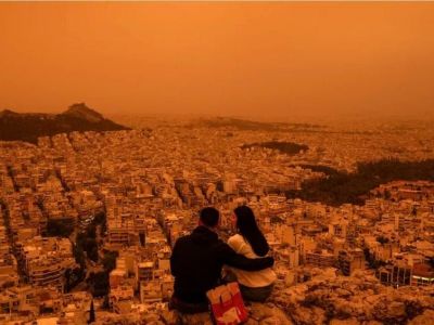 VIDEO, Ảnh: Cả Athens biến thành màu cam vì bão cát sa mạc