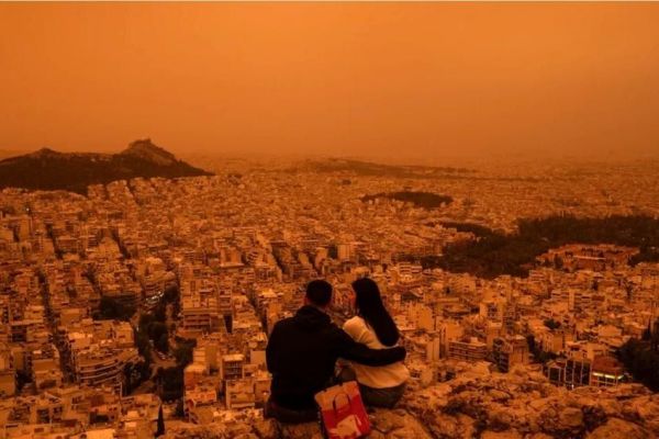 VIDEO, Ảnh: Cả Athens biến thành màu cam vì bão cát sa mạc