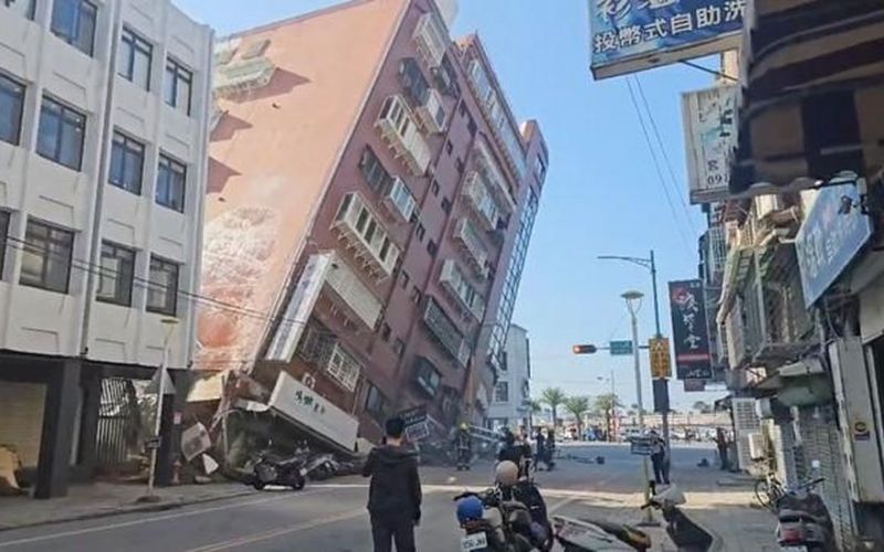 Video mới nhất về động đất 7,4 độ richter ở Đài Loan (Trung Quốc)